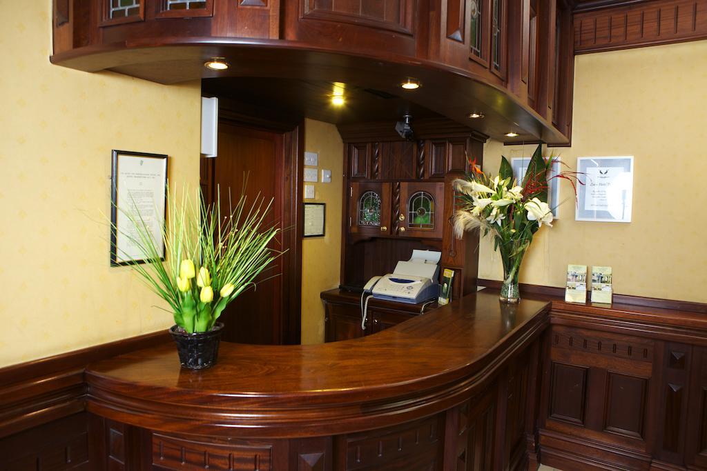 Leens Hotel Abbeyfeale Luaran gambar